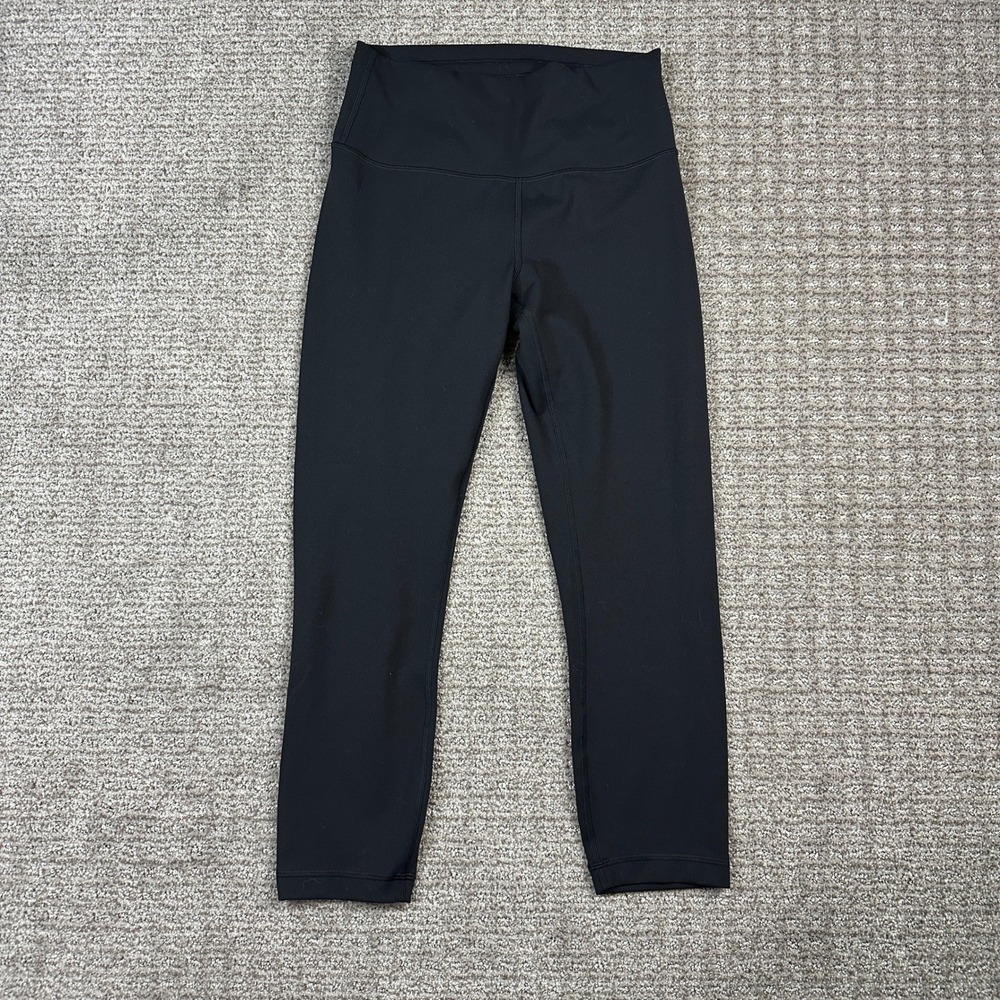 Lululemon High Rise Black Cropped Leggings Womens Size 8 LW6BNFS